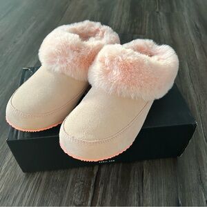 SOREL GO™ - COFFEE RUN WOMEN'S SLIPPER in Peach Blossom, size 7.  NEW